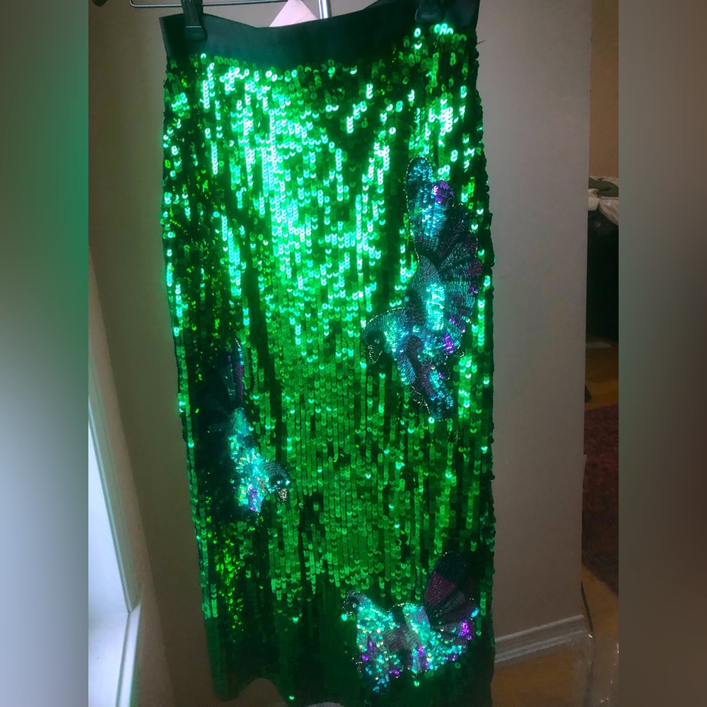 All green sequin-skirt with purple designs